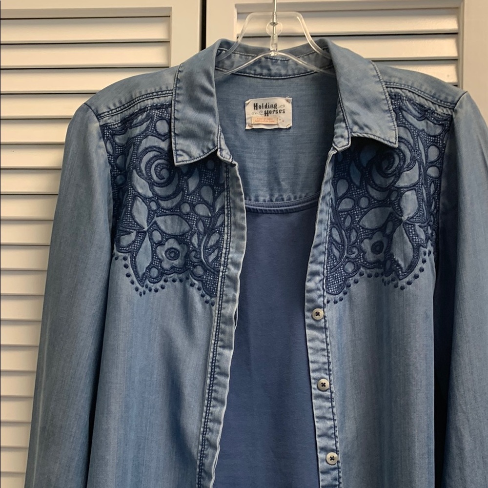 Western Cowgirl Denim Shirt - Picture 2 of 11